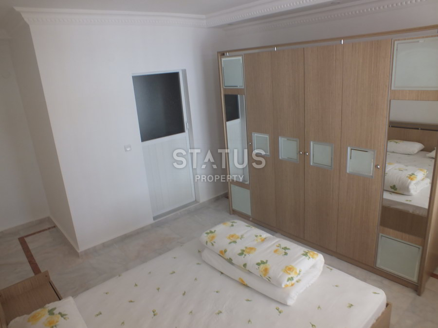 Furnished duplex in OBA just 300m from the sea. 220m2 фото 8