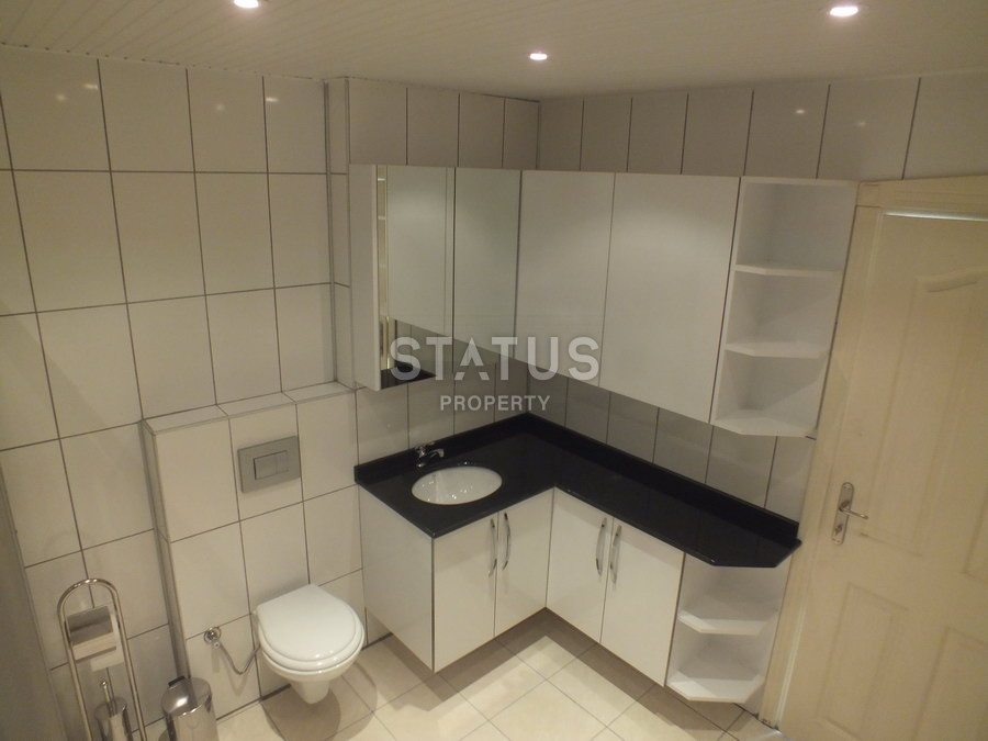 Furnished duplex in OBA just 300m from the sea. 220m2 фото 15