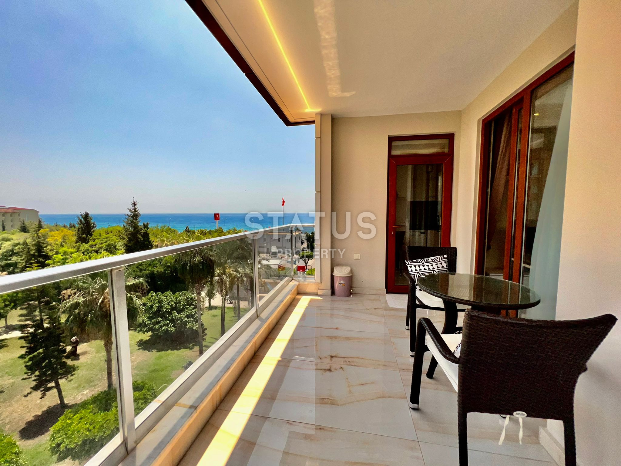 Красивая трёхкомнатная квартира с видом на море в Махмутларе. 135м2 фото 17