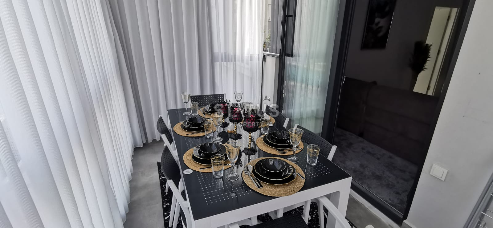 Трёхкомнатная квартира с мебелью и техникой в центре Махмутлара. 120м2 фото 3