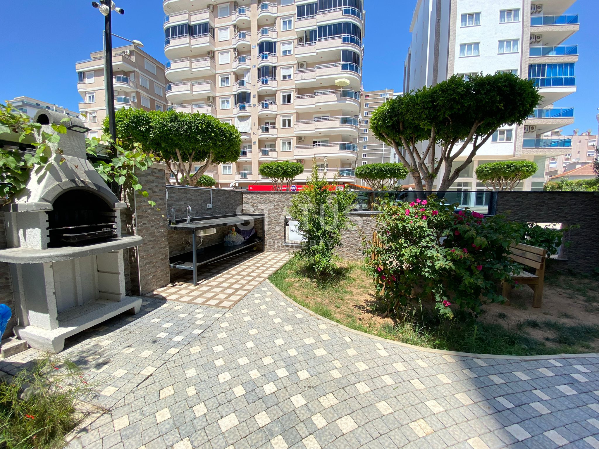 Трёхкомнатная квартира с мебелью и техникой в центре Махмутлара. 120м2 фото 17