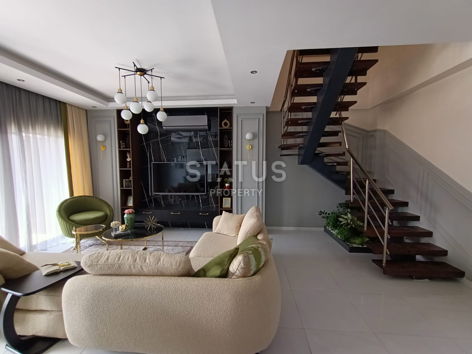 Новый, красивый, меблированный дуплекс 3+1 в ОБА. 150м2 фото 2