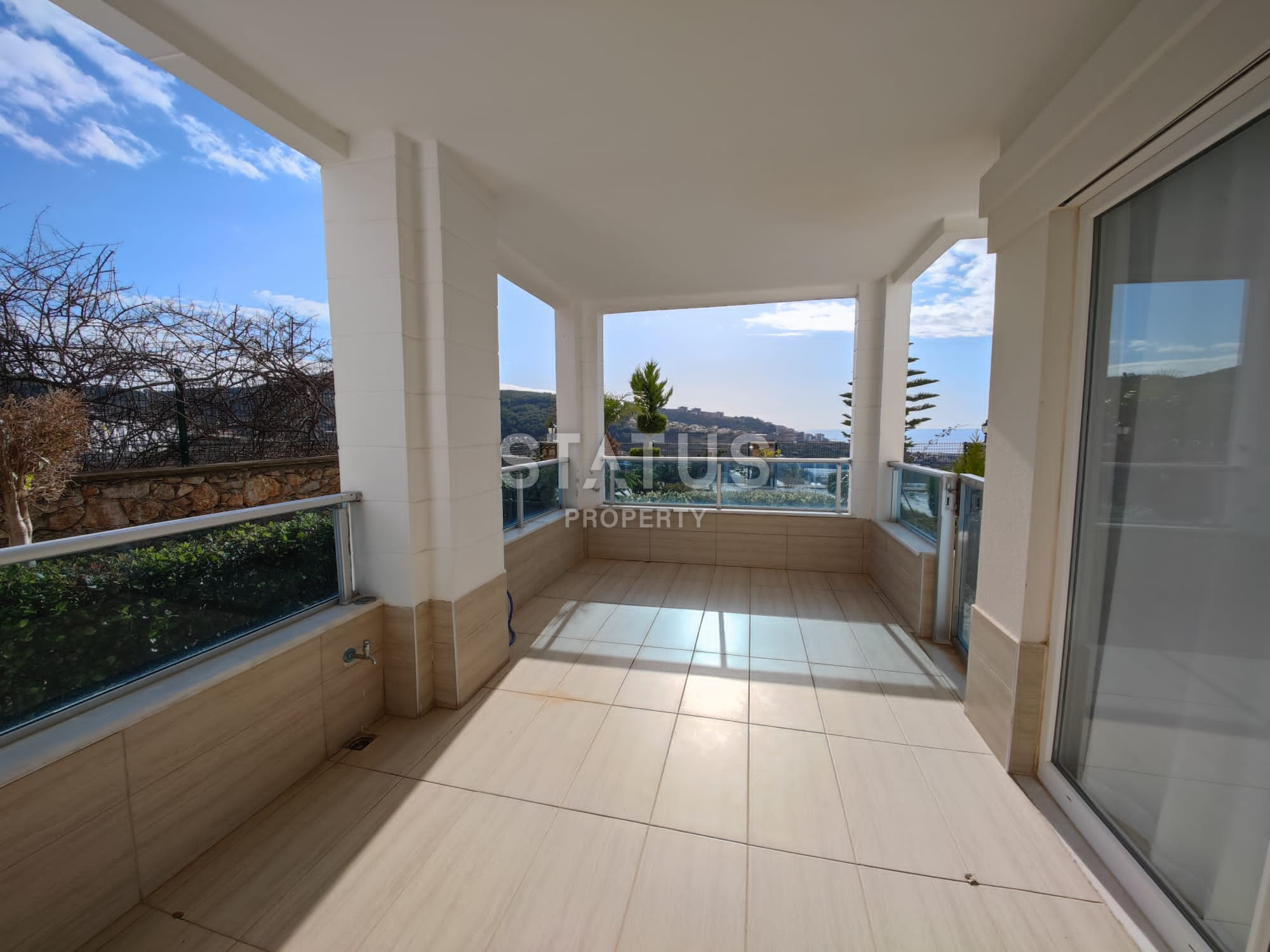 Меблированная двухкомнатная квартира в первой береговой линии. 67м2 фото 21