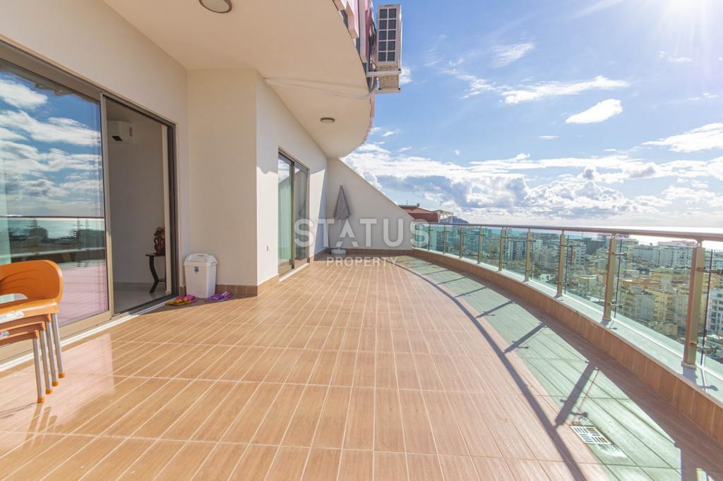 Дуплекс 3+1 с панорамным видом на море в Махмутларе. 230м2 фото 9