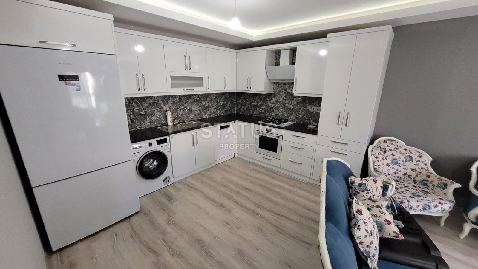 Spacious three-room furnished apartment in Mahmutlar. 115m2 фото 4