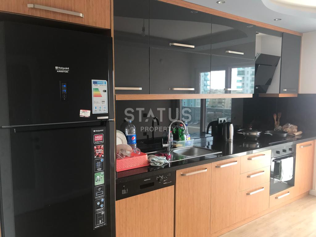 Четырёхкомнатная квартира с отдельной кухней 300м от моря в Махмутларе. 130м2 фото 7