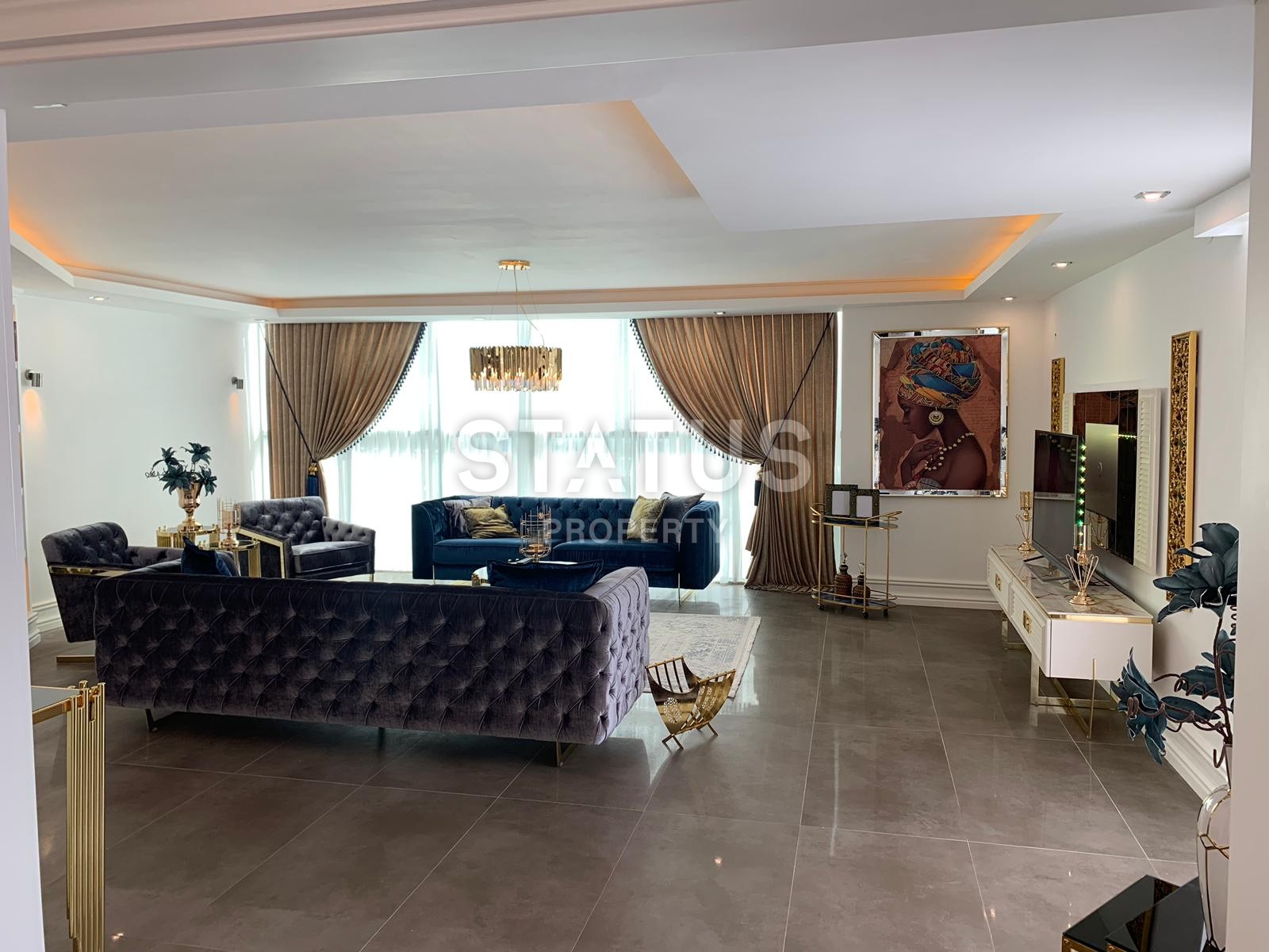 Шикарная вилла с потрясающими видами на могучие горы в Каргыджаке. 450 кв.м. фото 9