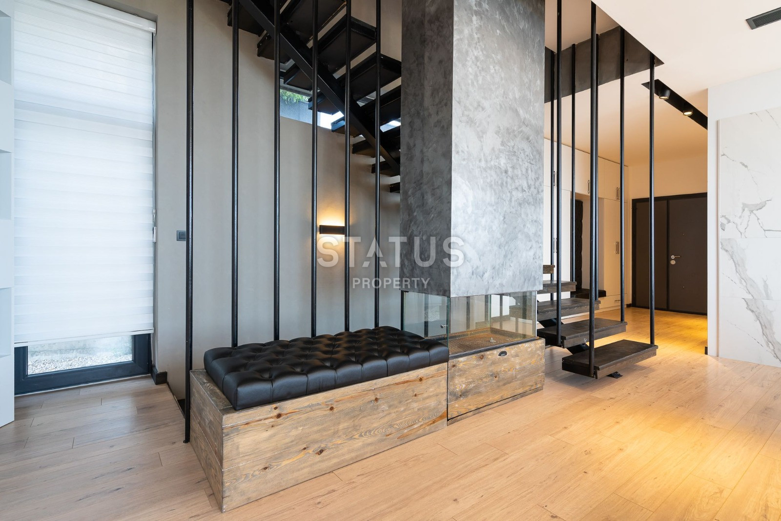 Трёхэтажная вилла в шаговой доступности от моря в Авсалларе. 375м2 фото 10