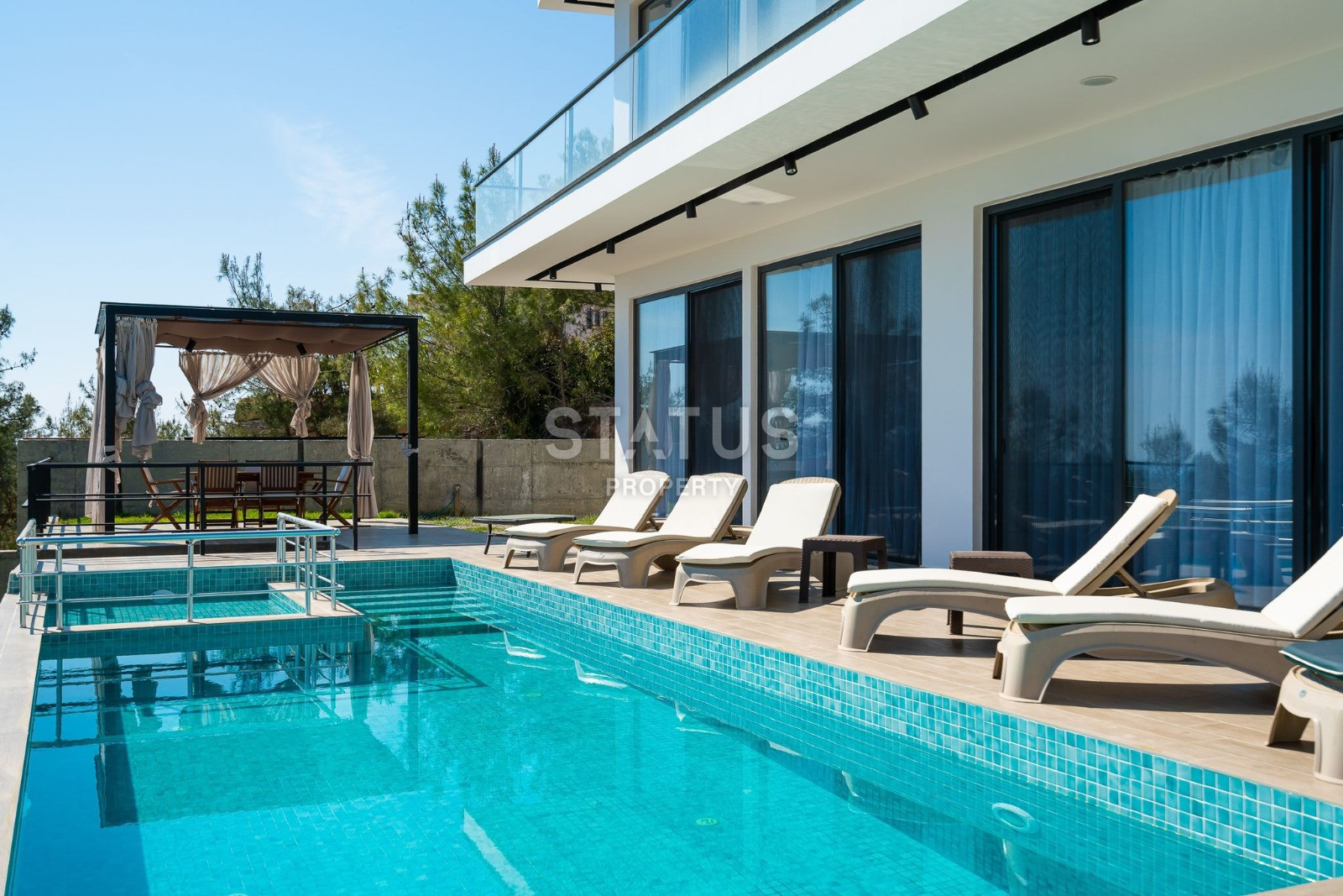 Трёхэтажная вилла в шаговой доступности от моря в Авсалларе. 375м2 фото 27