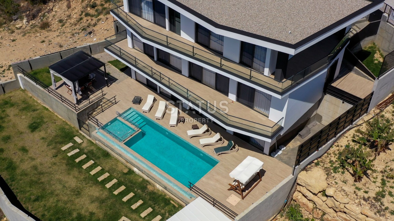 Трёхэтажная вилла в шаговой доступности от моря в Авсалларе. 375м2 фото 29