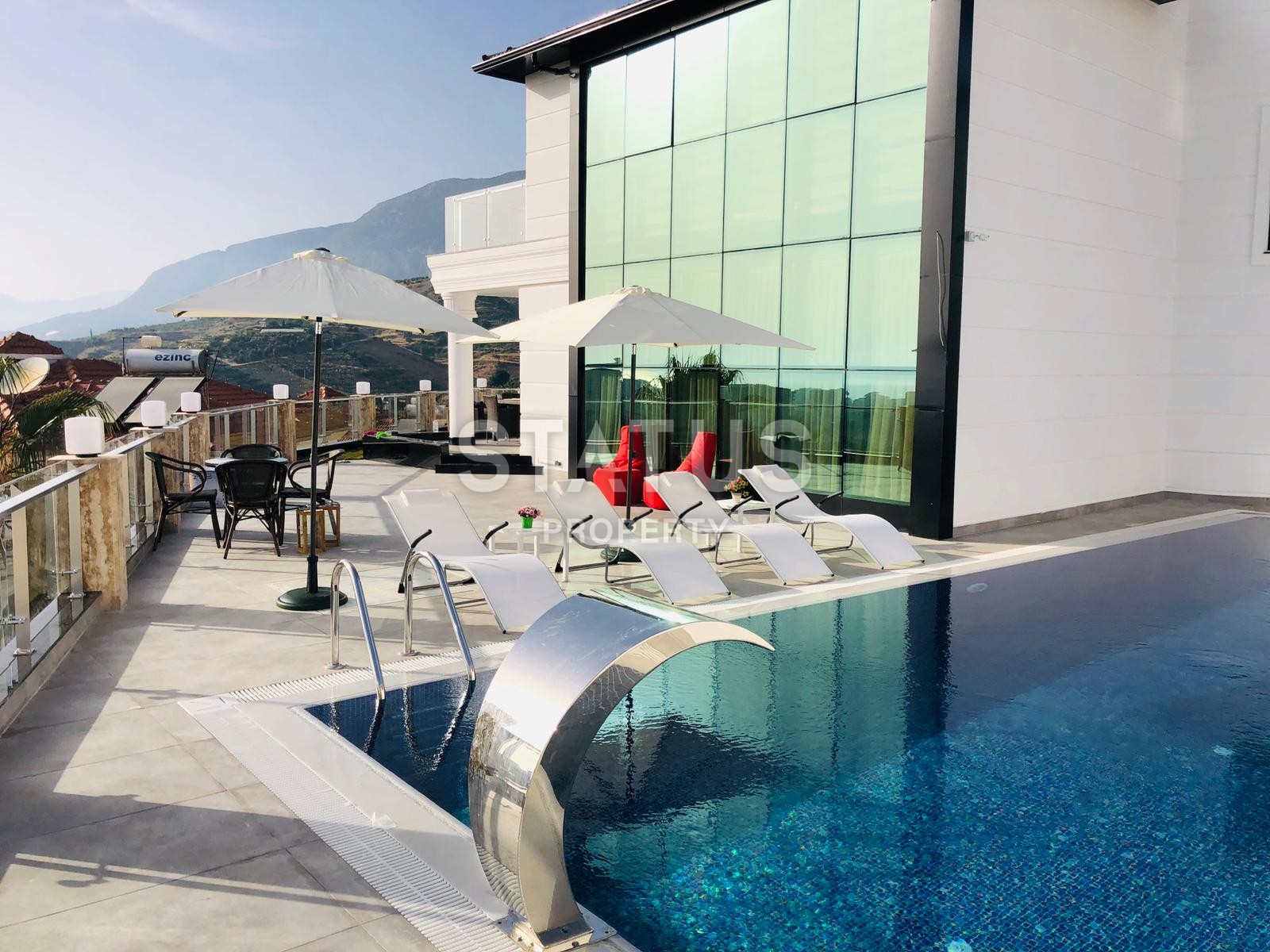 Шикарная вилла с потрясающими видами на могучие горы в Каргыджаке. 450 кв.м. фото 27