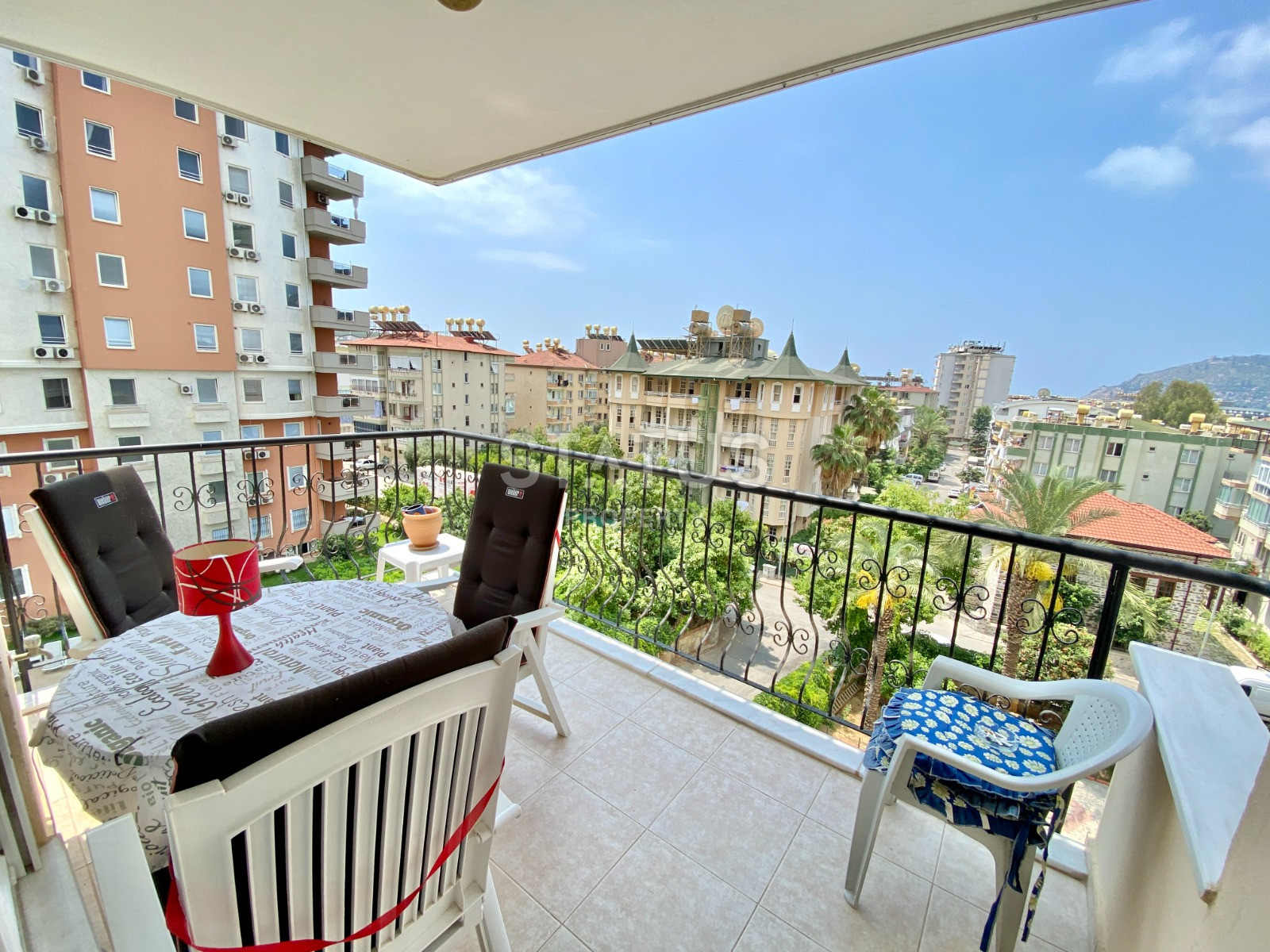 Трёхкомнатная меблированная квартира в центре Аланьи. 105м2 фото 10