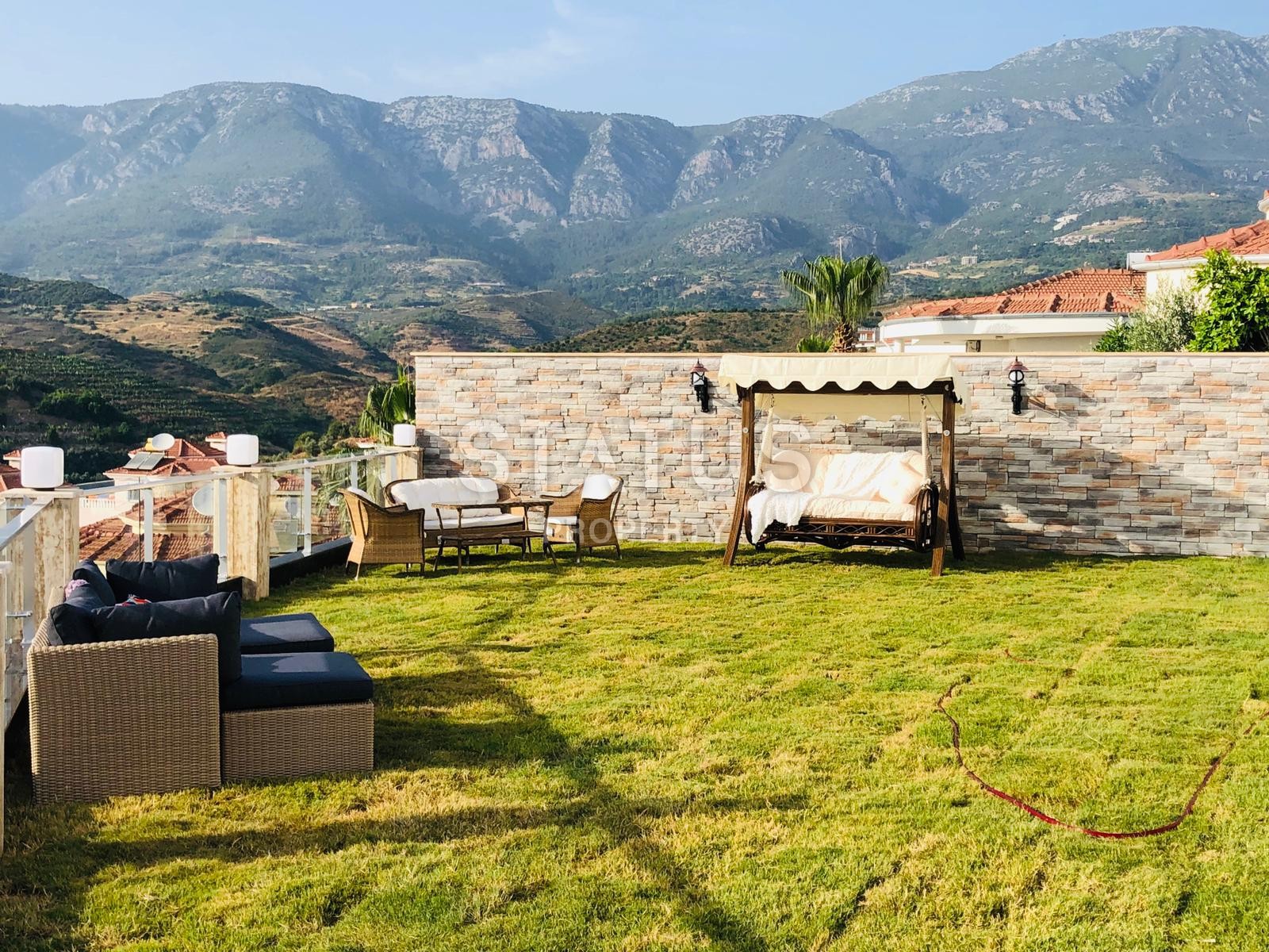 Шикарная вилла с потрясающими видами на могучие горы в Каргыджаке. 450 кв.м. фото 29