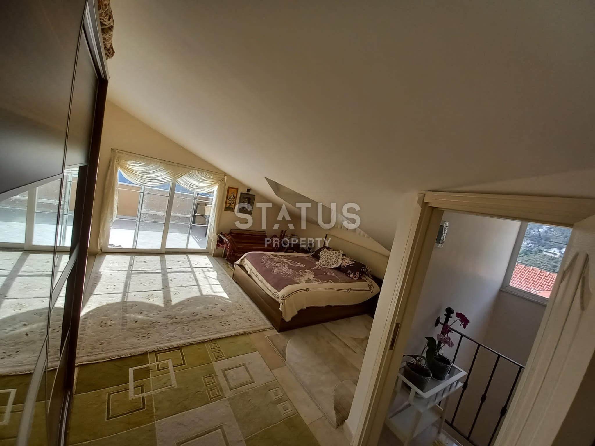 Апартаменты 3+1 в таунхаусе в районе Бекташ. 200м2 фото 25