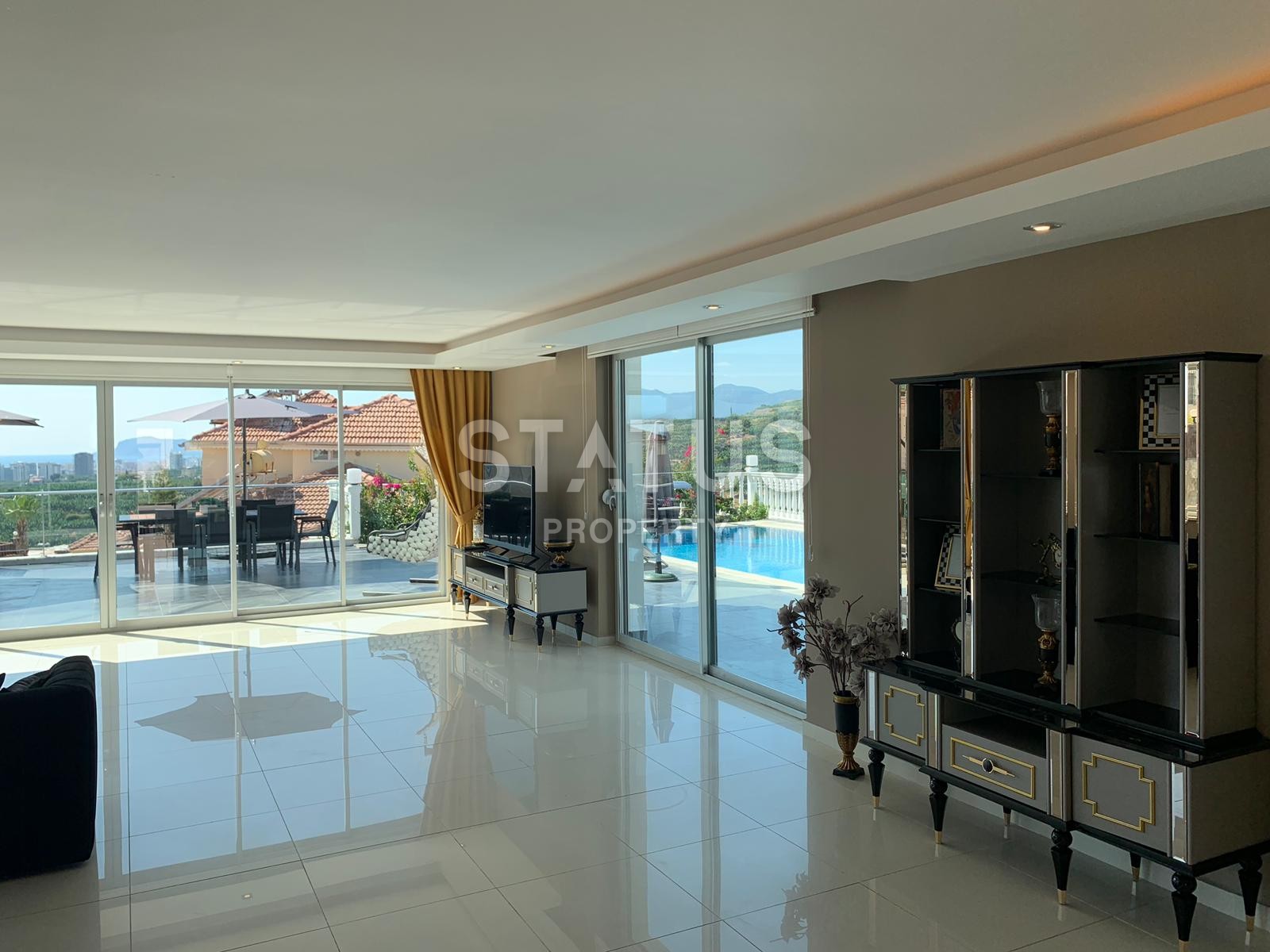 Шикарная вилла с потрясающими видами на могучие горы в Каргыджаке. 450 кв.м. фото 47