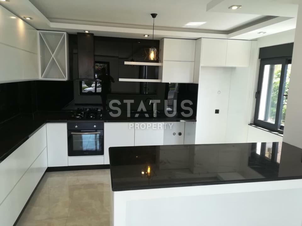 Шикарная вилла с потрясающими видами на могучие горы в Каргыджаке. 450 кв.м. фото 54