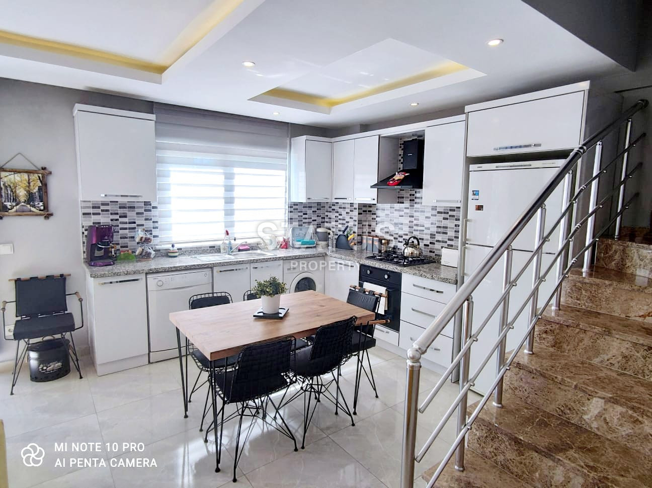 Яркие апартаменты с садом в первой береговой линии в Кестеле. 110м2 фото 13