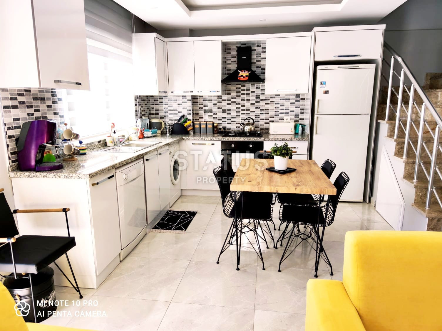 Яркие апартаменты с садом в первой береговой линии в Кестеле. 110м2 фото 15