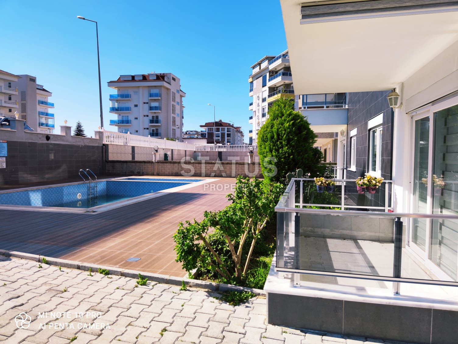 Яркие апартаменты с садом в первой береговой линии в Кестеле. 110м2 фото 17