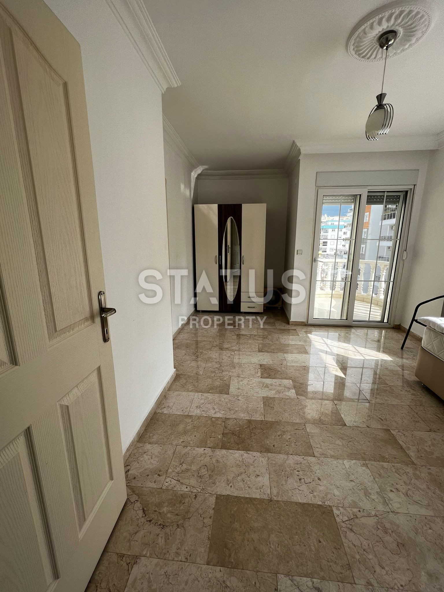 Четырёхкомнатная квартира  200м от моря в Махмутларе. 300м2 фото 17