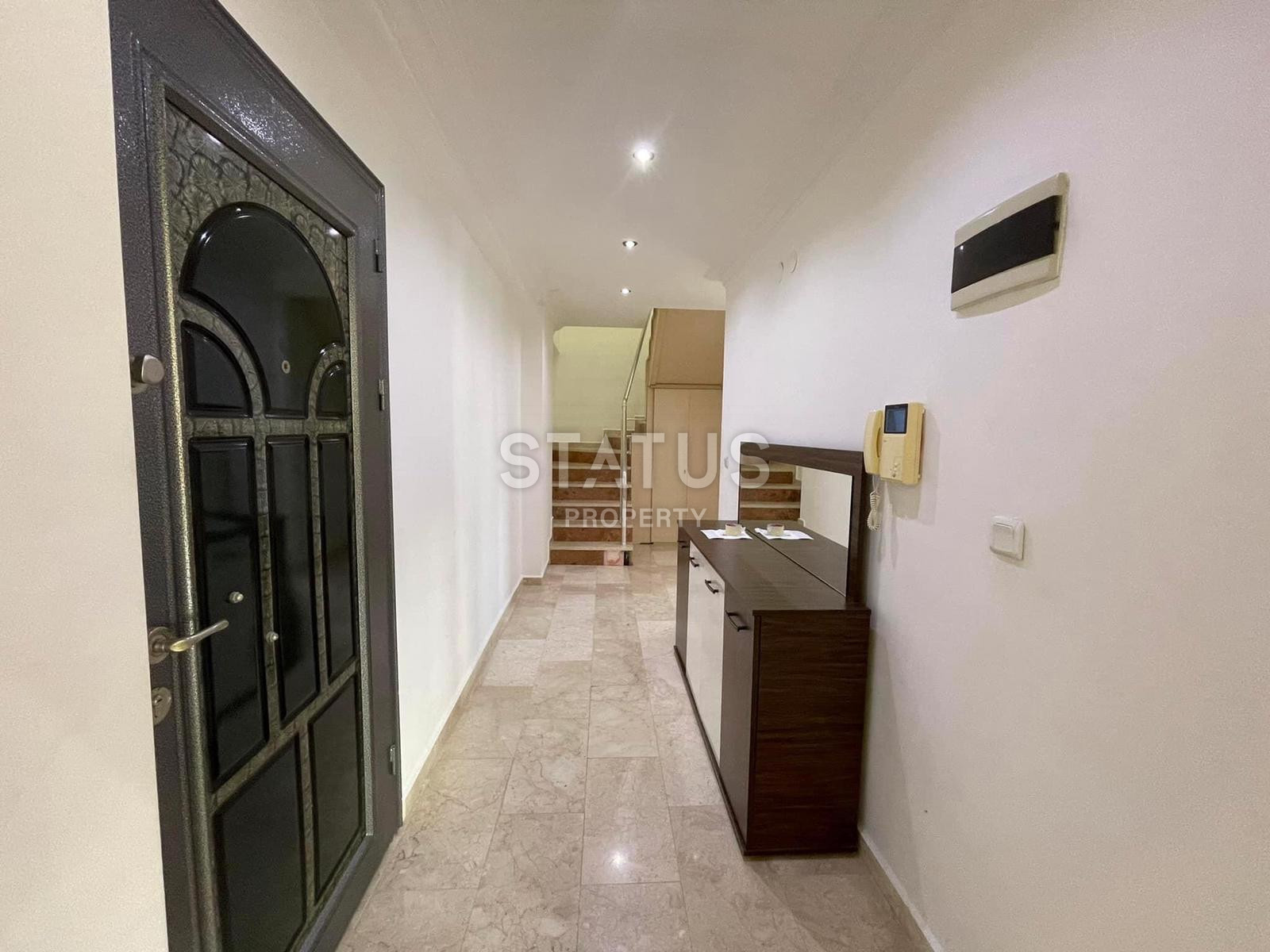 Четырёхкомнатная квартира  200м от моря в Махмутларе. 300м2 фото 18