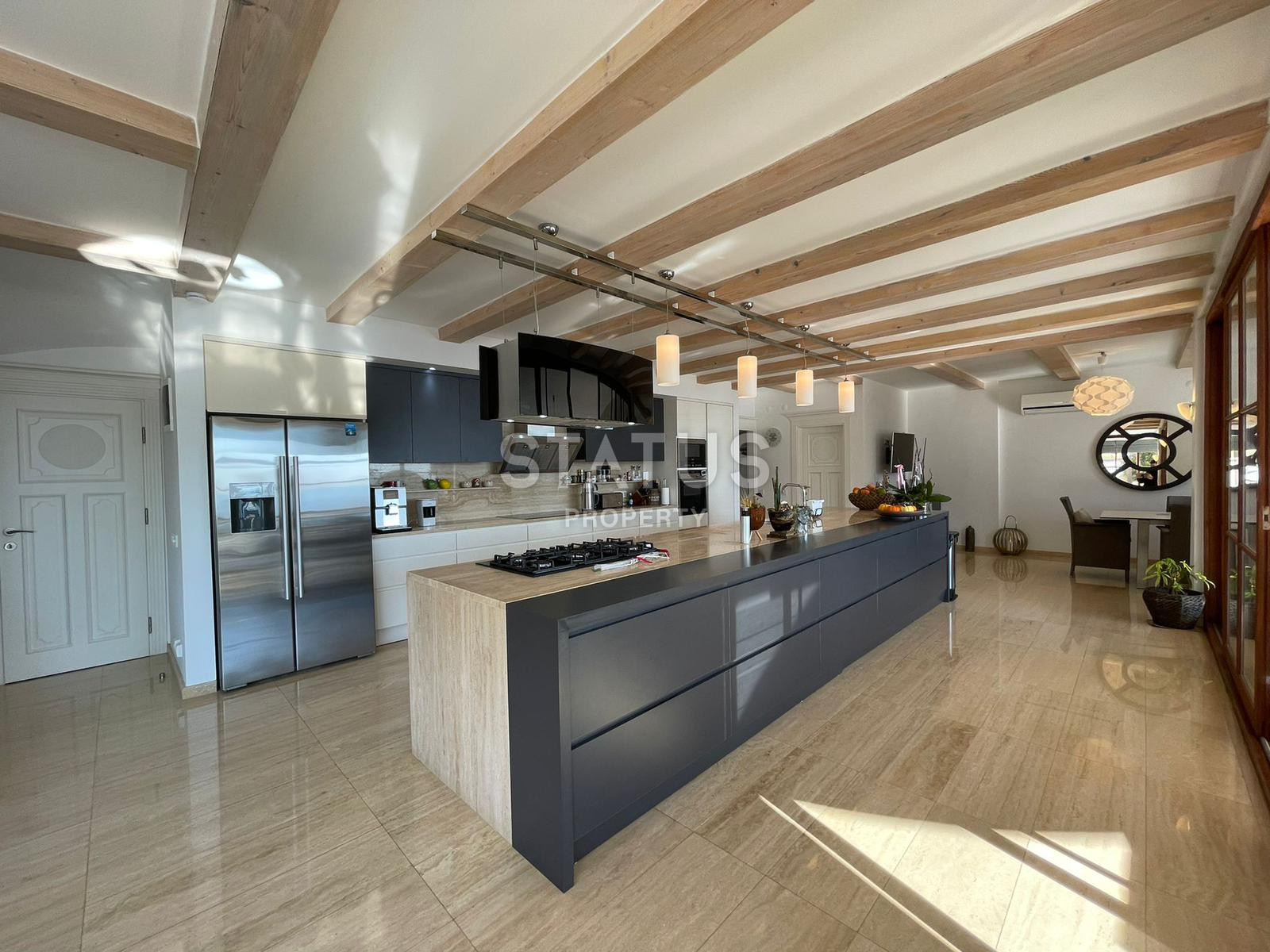 Шикарная вилла с садом 6+2 в районе Бэкташ. 390м2 +590м2 фото 11