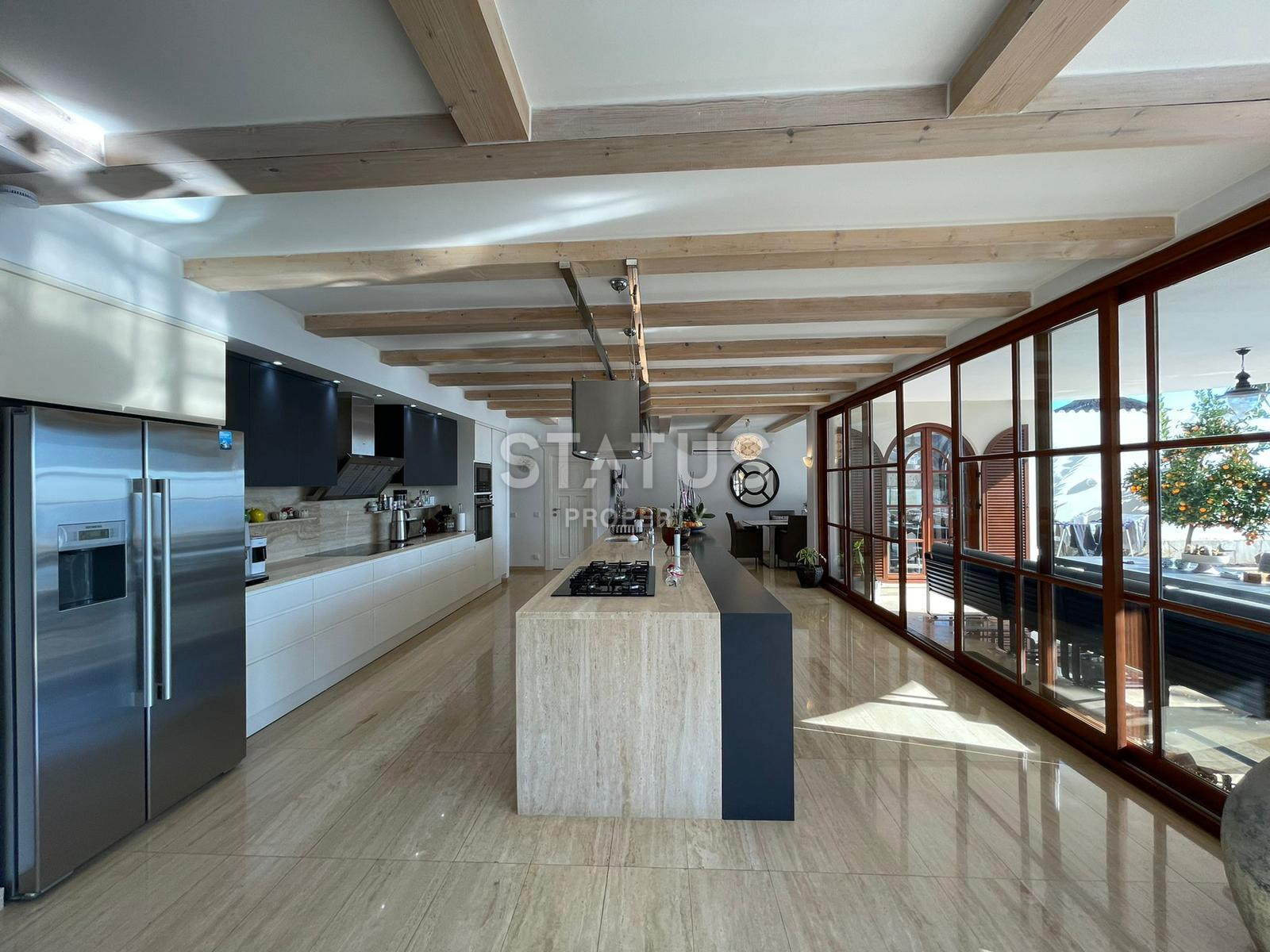 Шикарная вилла с садом 6+2 в районе Бэкташ. 390м2 +590м2 фото 14