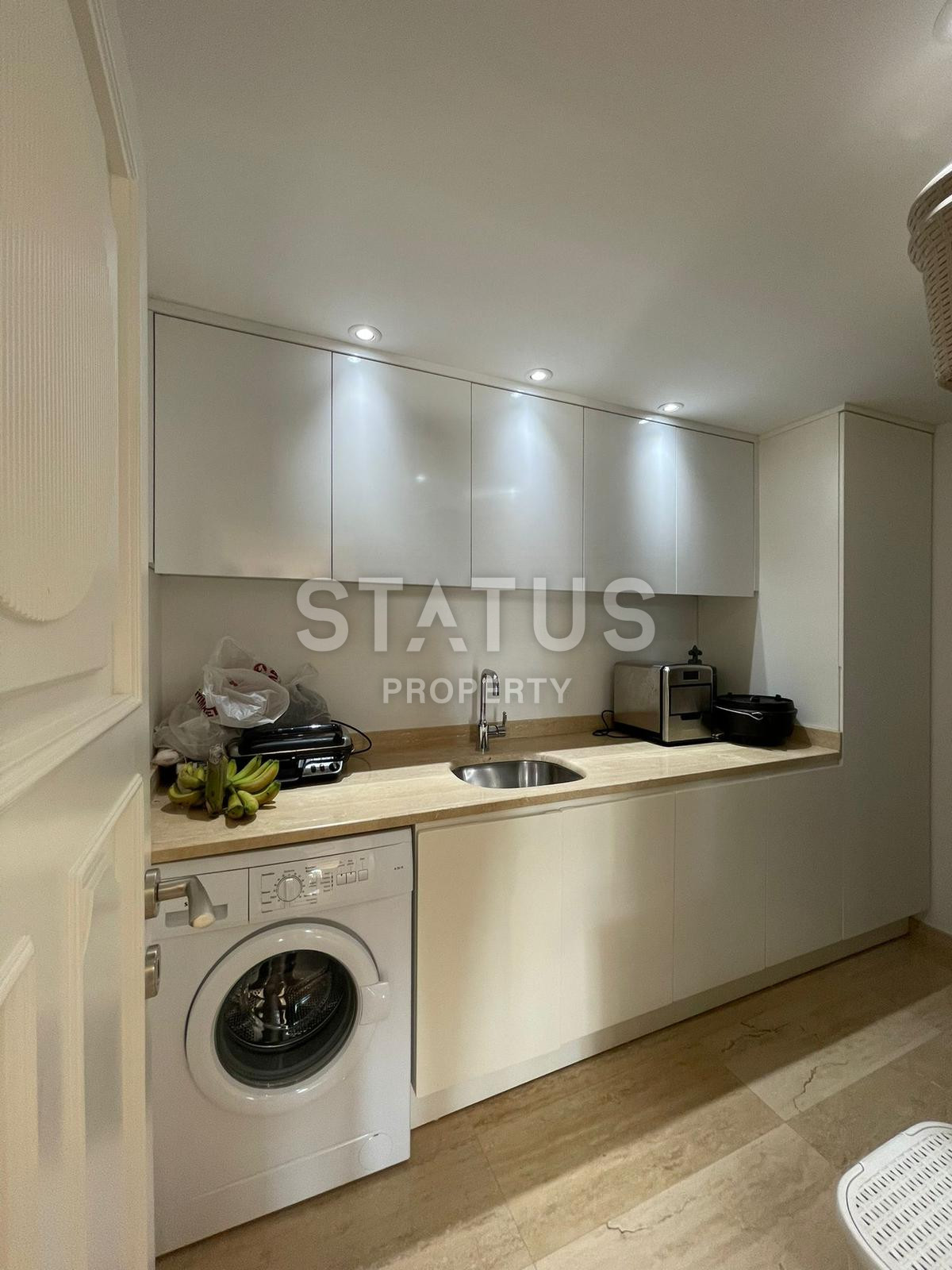 Шикарная вилла с садом 6+2 в районе Бэкташ. 390м2 +590м2 фото 19