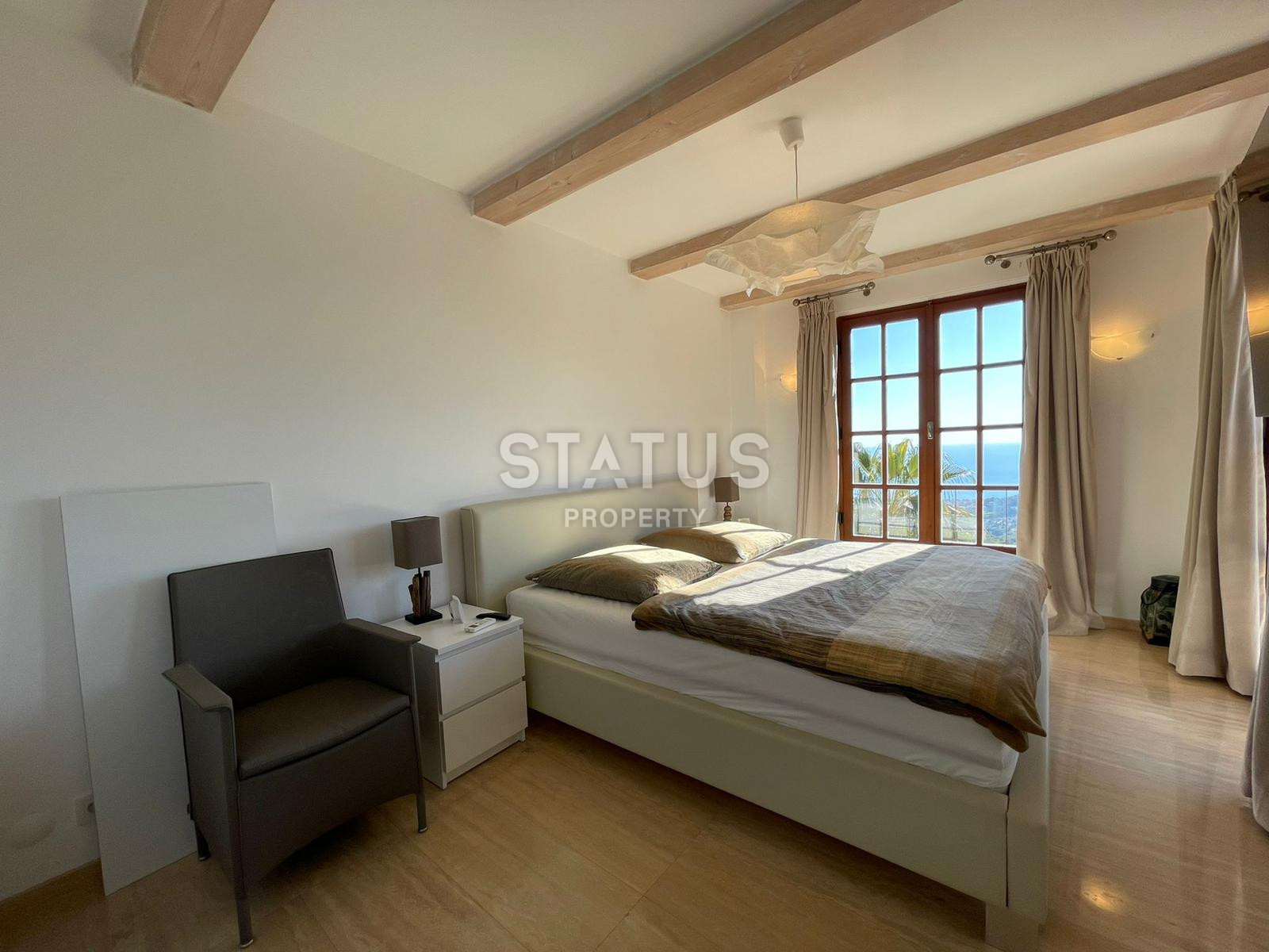 Шикарная вилла с садом 6+2 в районе Бэкташ. 390м2 +590м2 фото 22