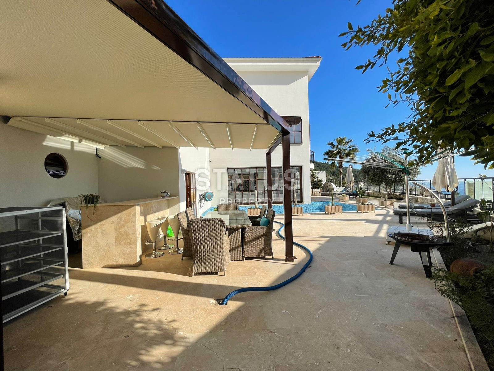 Шикарная вилла с садом 6+2 в районе Бэкташ. 390м2 +590м2 фото 30