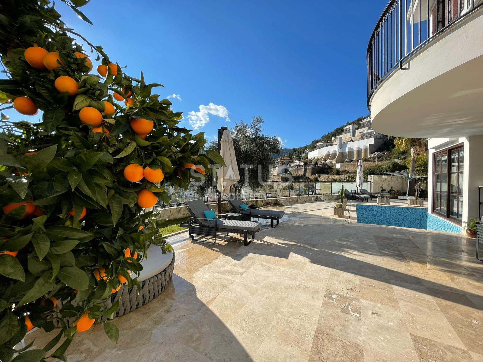 Шикарная вилла с садом 6+2 в районе Бэкташ. 390м2 +590м2 фото 32