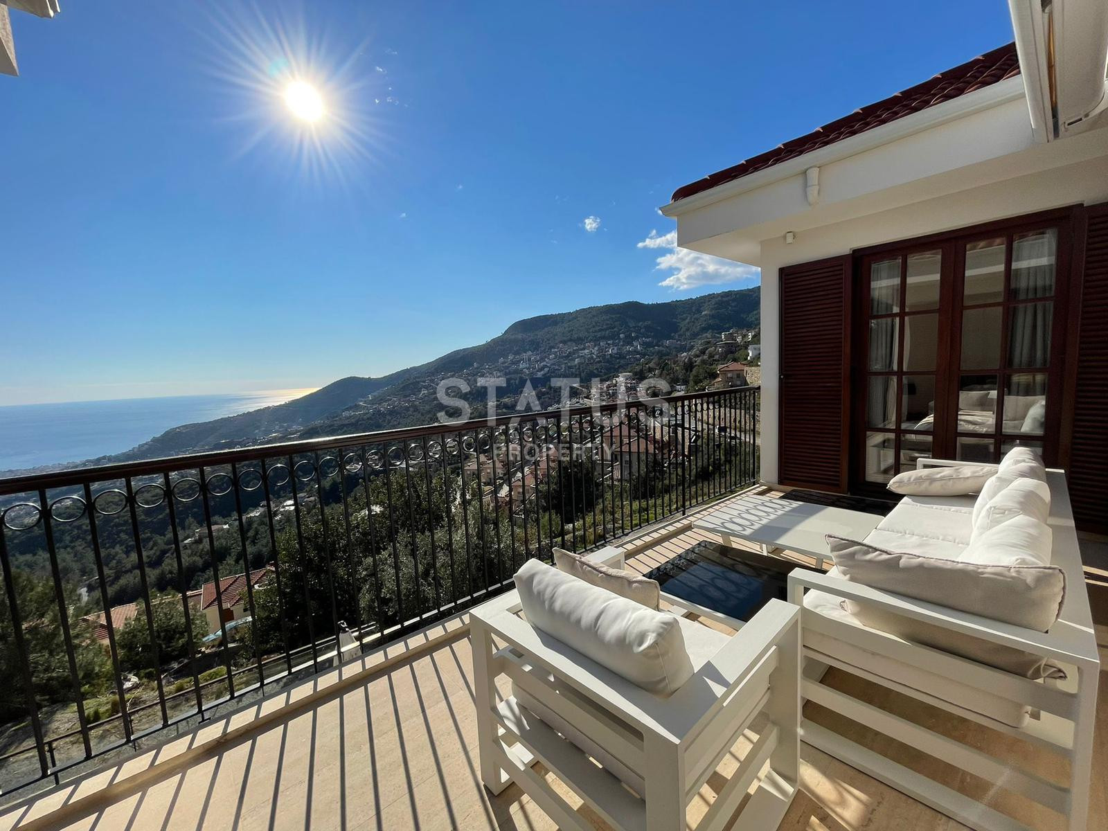 Шикарная вилла с садом 6+2 в районе Бэкташ. 390м2 +590м2 фото 37