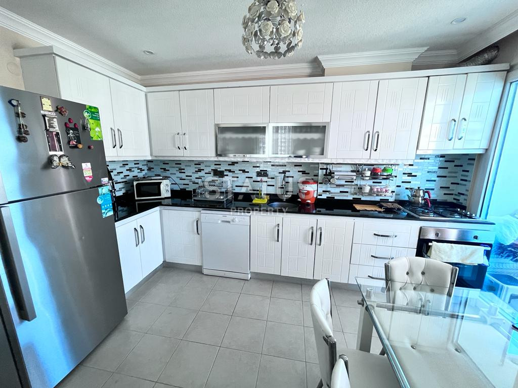 Four-room apartment with a sea view in Tosmur. 175m2 фото 5