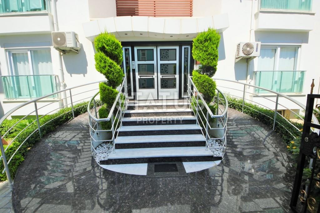 Двухкомнатная меблированная квартира в новом комплексе, 65 м2 фото 17