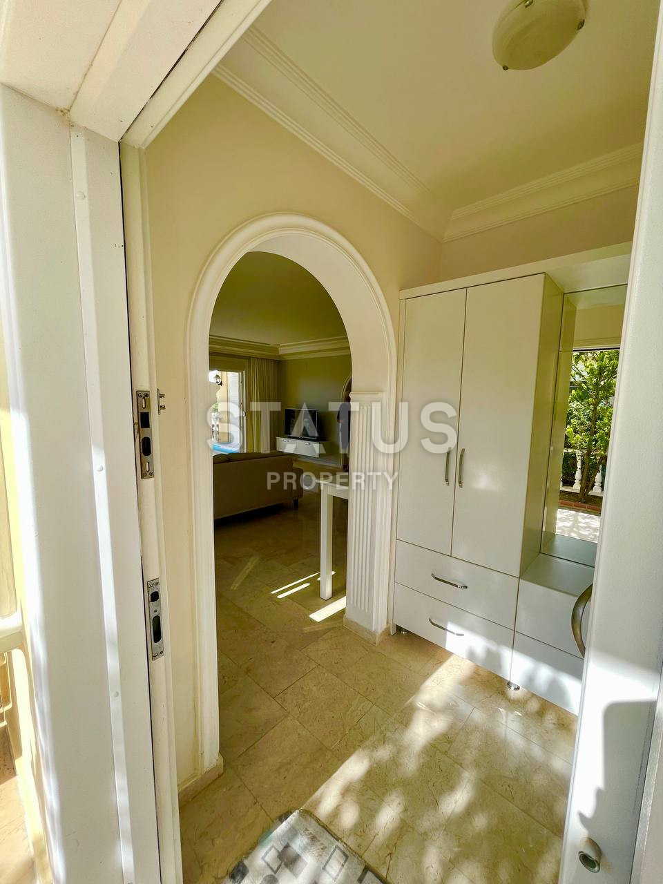 Two-storey villa 2+1 with its own territory in Mahmutlar. 225m2 +500m2 фото 3