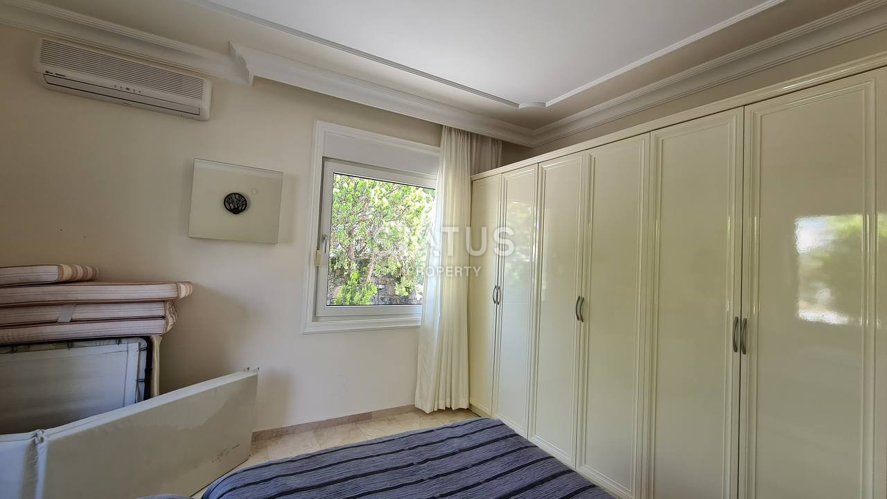 Two-storey villa 2+1 with its own territory in Mahmutlar. 225m2 +500m2 фото 9