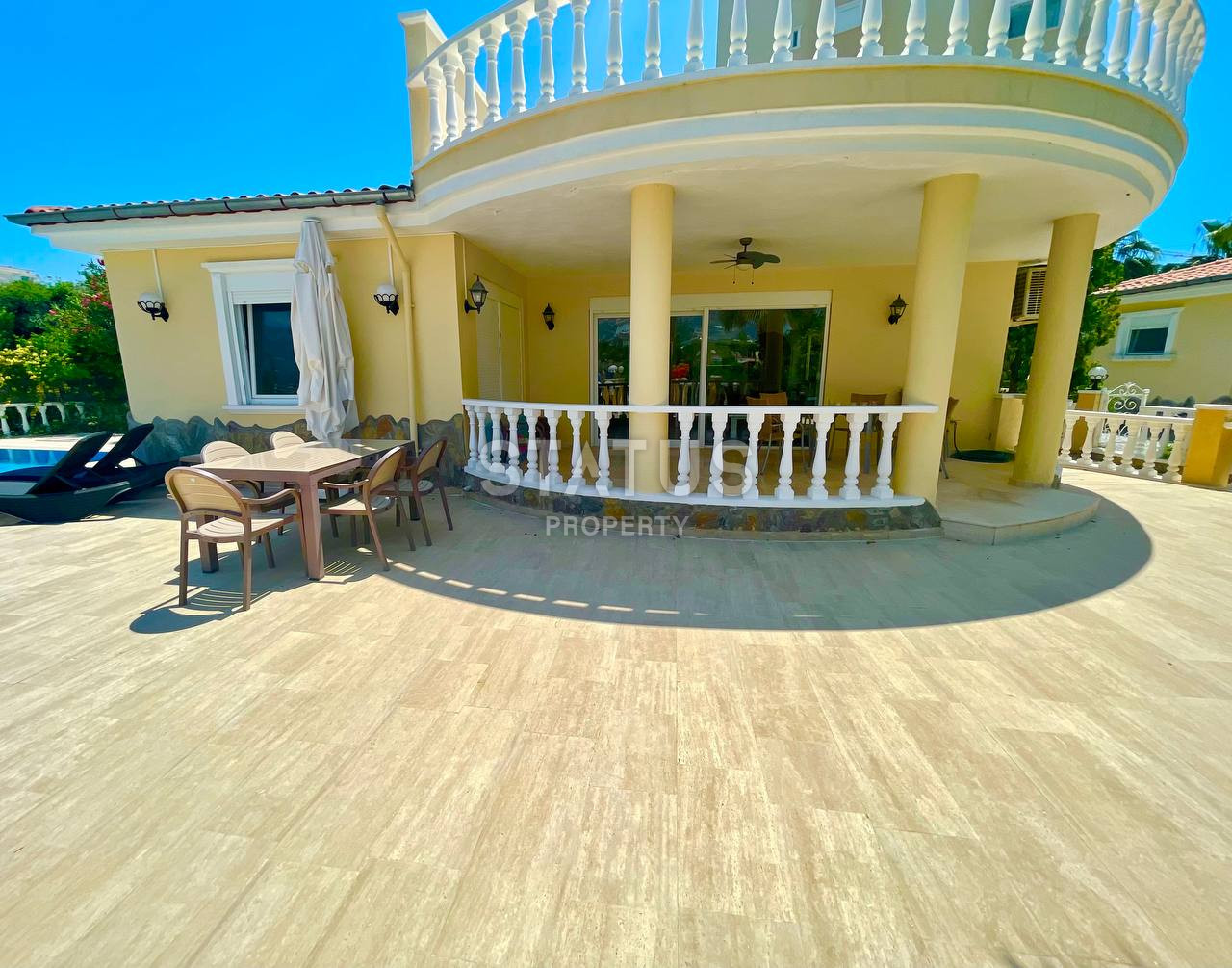 Two-storey villa 2+1 with its own territory in Mahmutlar. 225m2 +500m2 фото 11