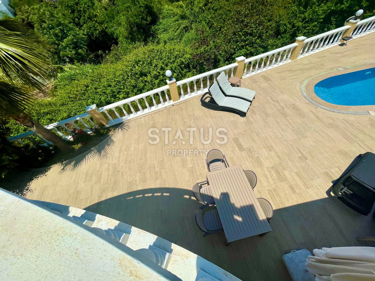 Two-storey villa 2+1 with its own territory in Mahmutlar. 225m2 +500m2 фото 23