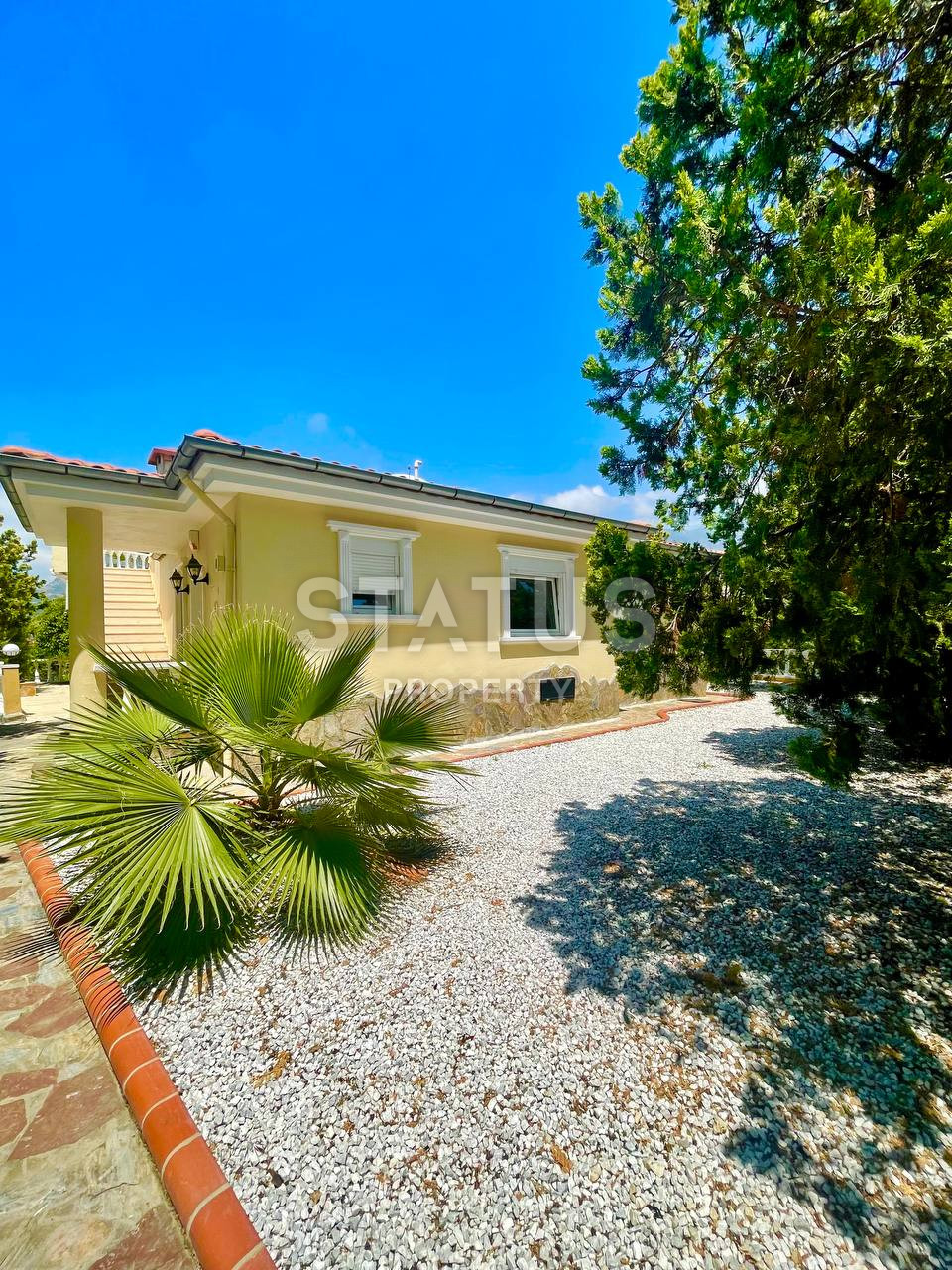 Two-storey villa 2+1 with its own territory in Mahmutlar. 225m2 +500m2 фото 29