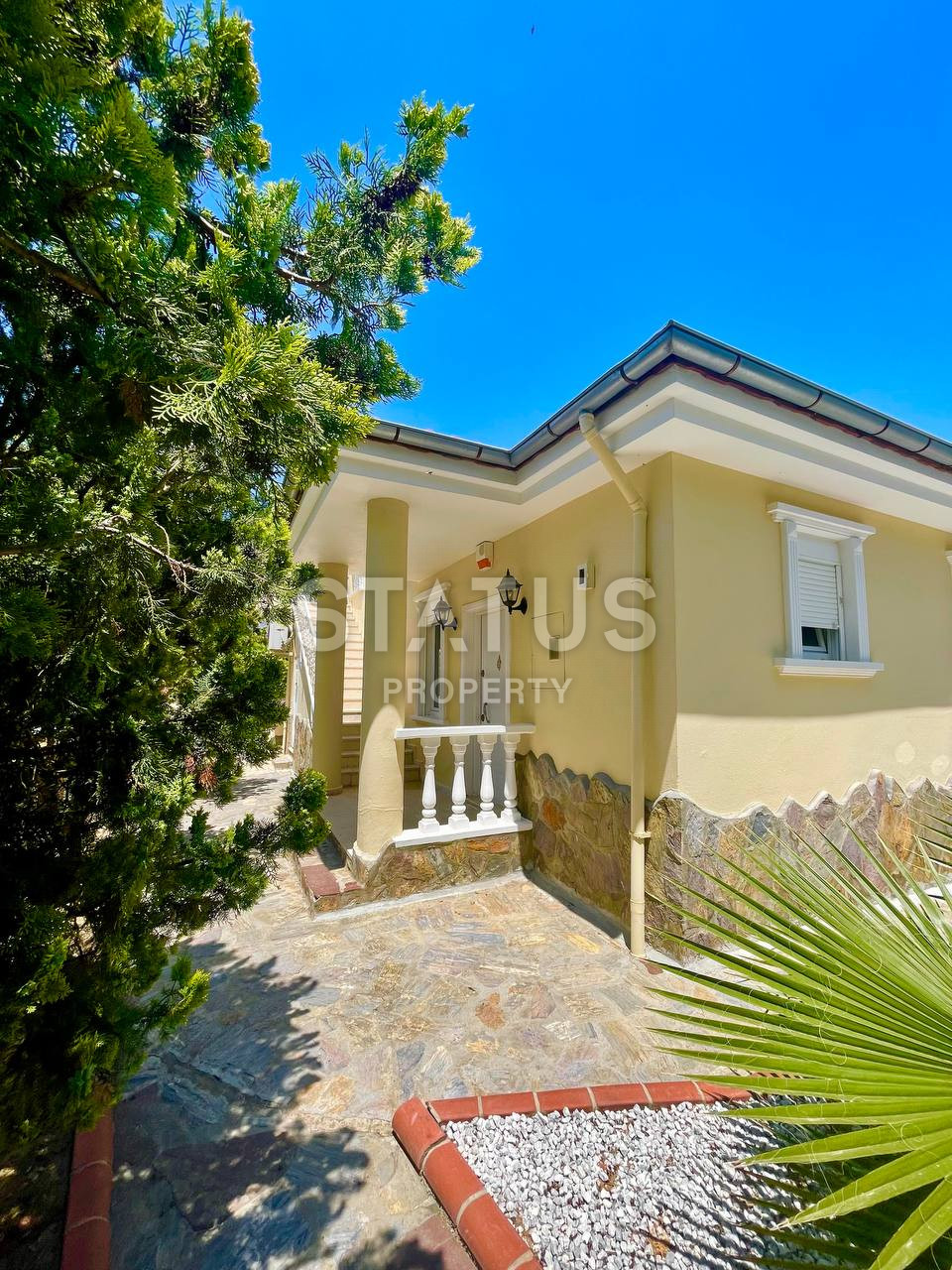 Two-storey villa 2+1 with its own territory in Mahmutlar. 225m2 +500m2 фото 32