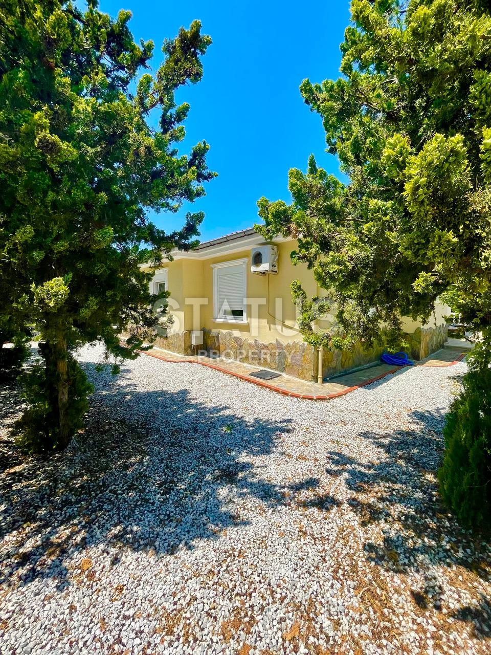 Two-storey villa 2+1 with its own territory in Mahmutlar. 225m2 +500m2 фото 33