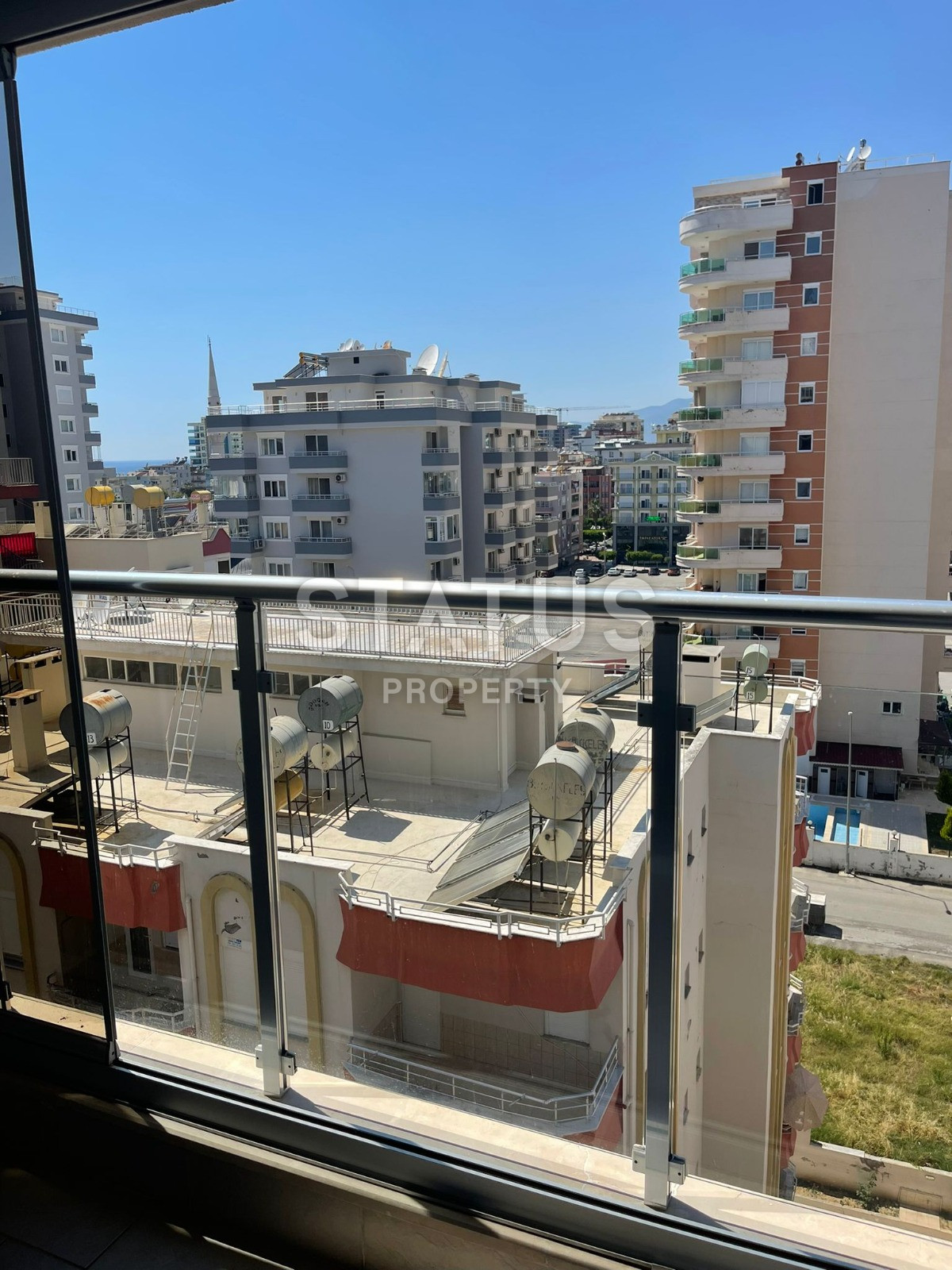 Three-room apartment with a separate kitchen in Mahmutlar. 135m2 фото 5