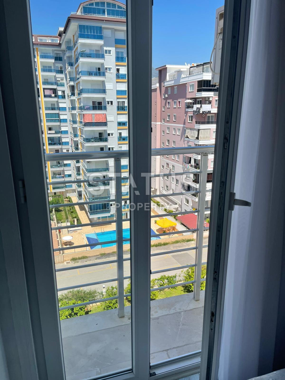 Three-room apartment with a separate kitchen in Mahmutlar. 135m2 фото 11