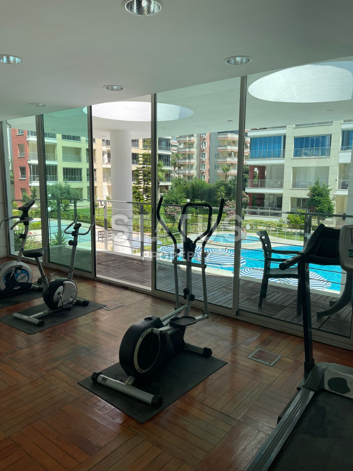 Three-room apartment with a separate kitchen in Mahmutlar. 135m2 фото 34