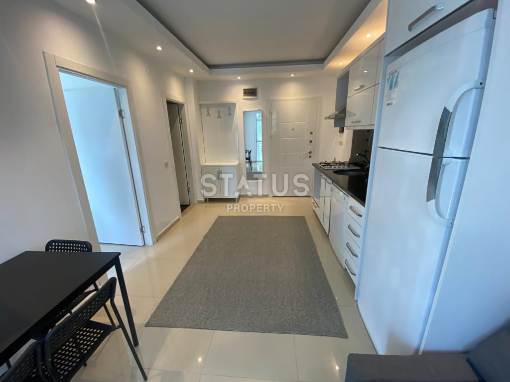 Two-room furnished apartment with a favorable location. 65m2 фото 5