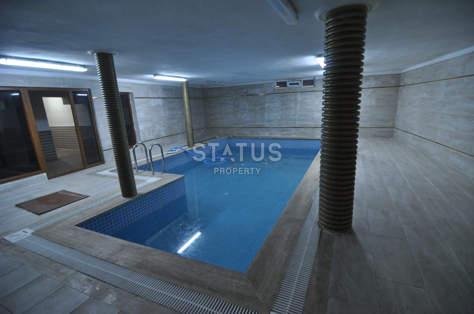 Two-room furnished apartment with a favorable location. 65m2 фото 27