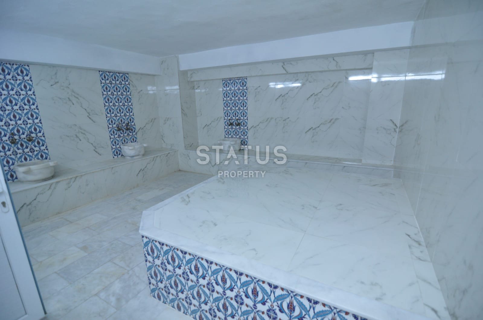 Two-room furnished apartment with a favorable location. 65m2 фото 28