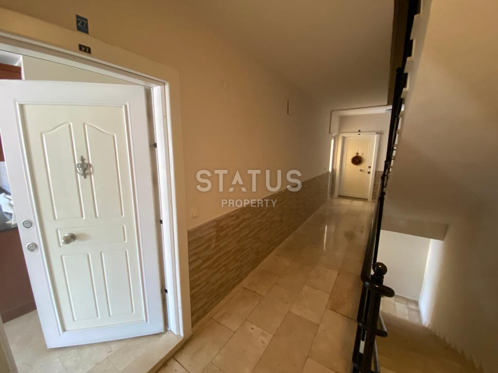 Duplex 3+1 overlooking the sea, mountains and Calais. 177m2 фото 8