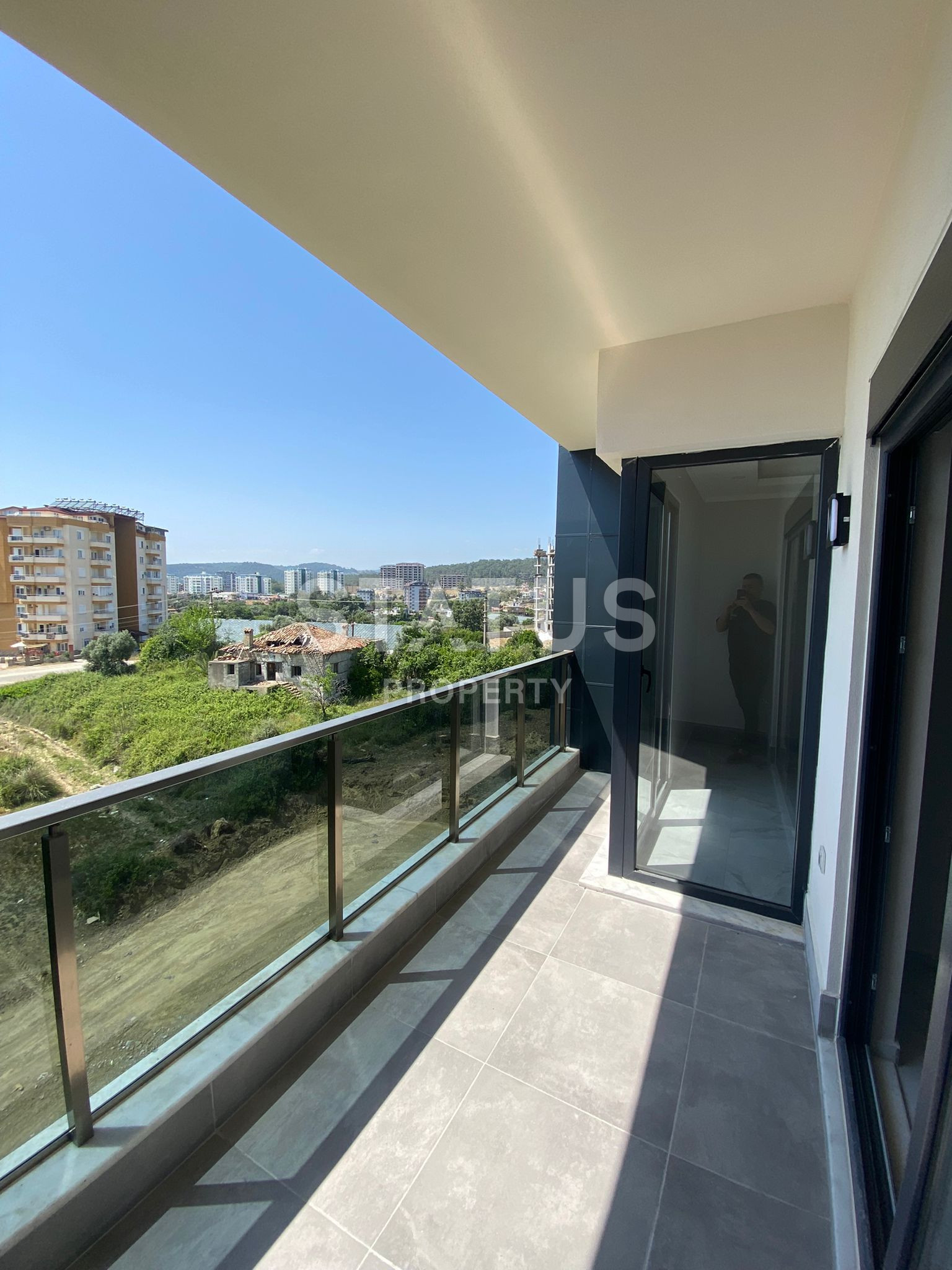 Новые апартаменты 1+1 в новом ЖК в Авсалларе. 66м2 фото 2
