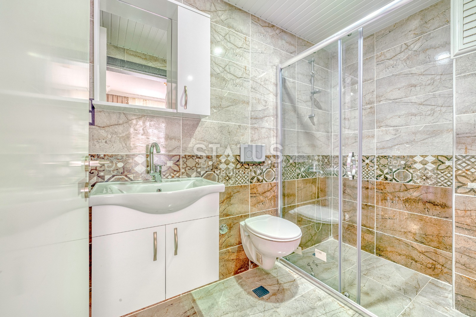 Beautiful bright apartment 2+1 in Mahmutlar. 115m2 фото 11